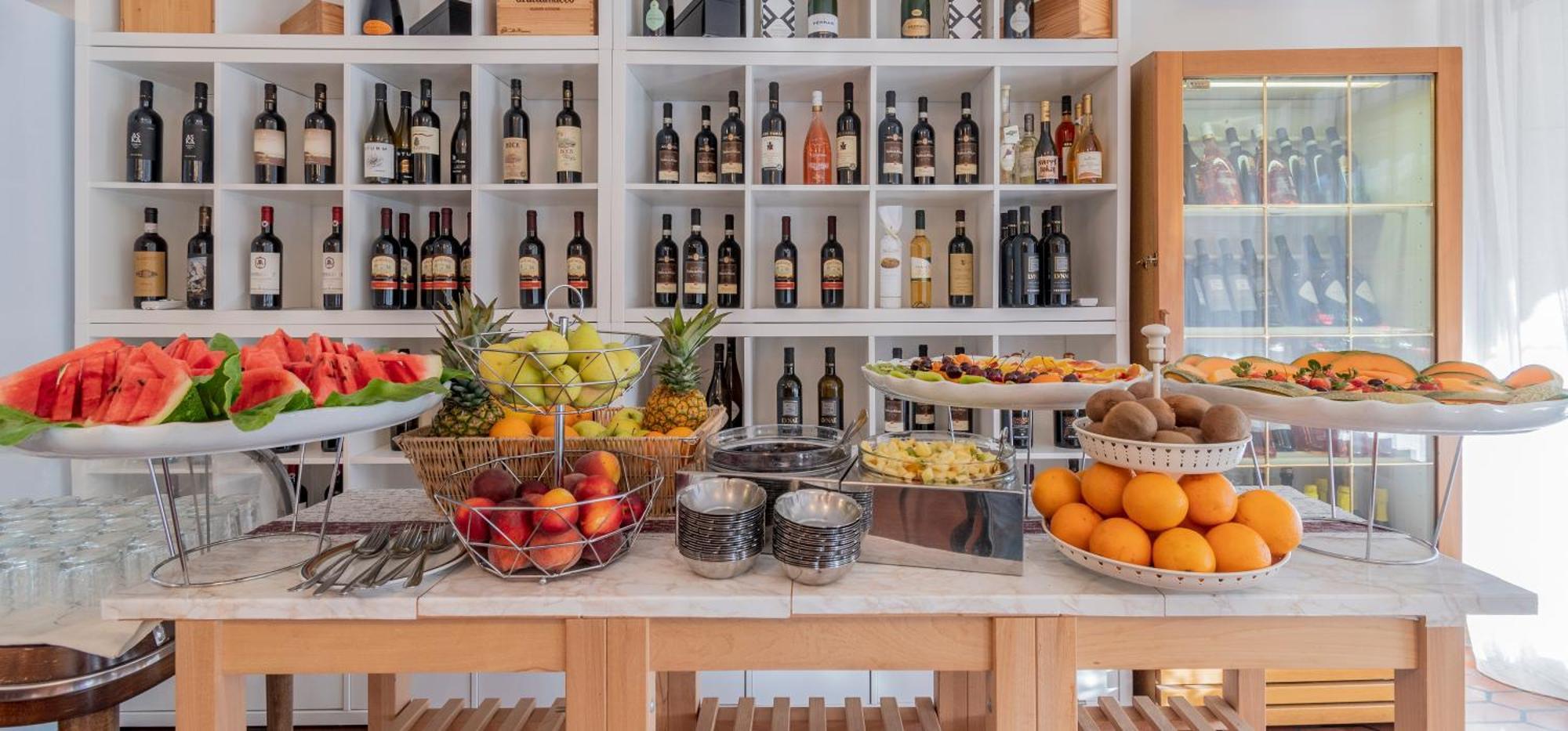 加布里尼酒店 马里纳迪马萨 外观 照片